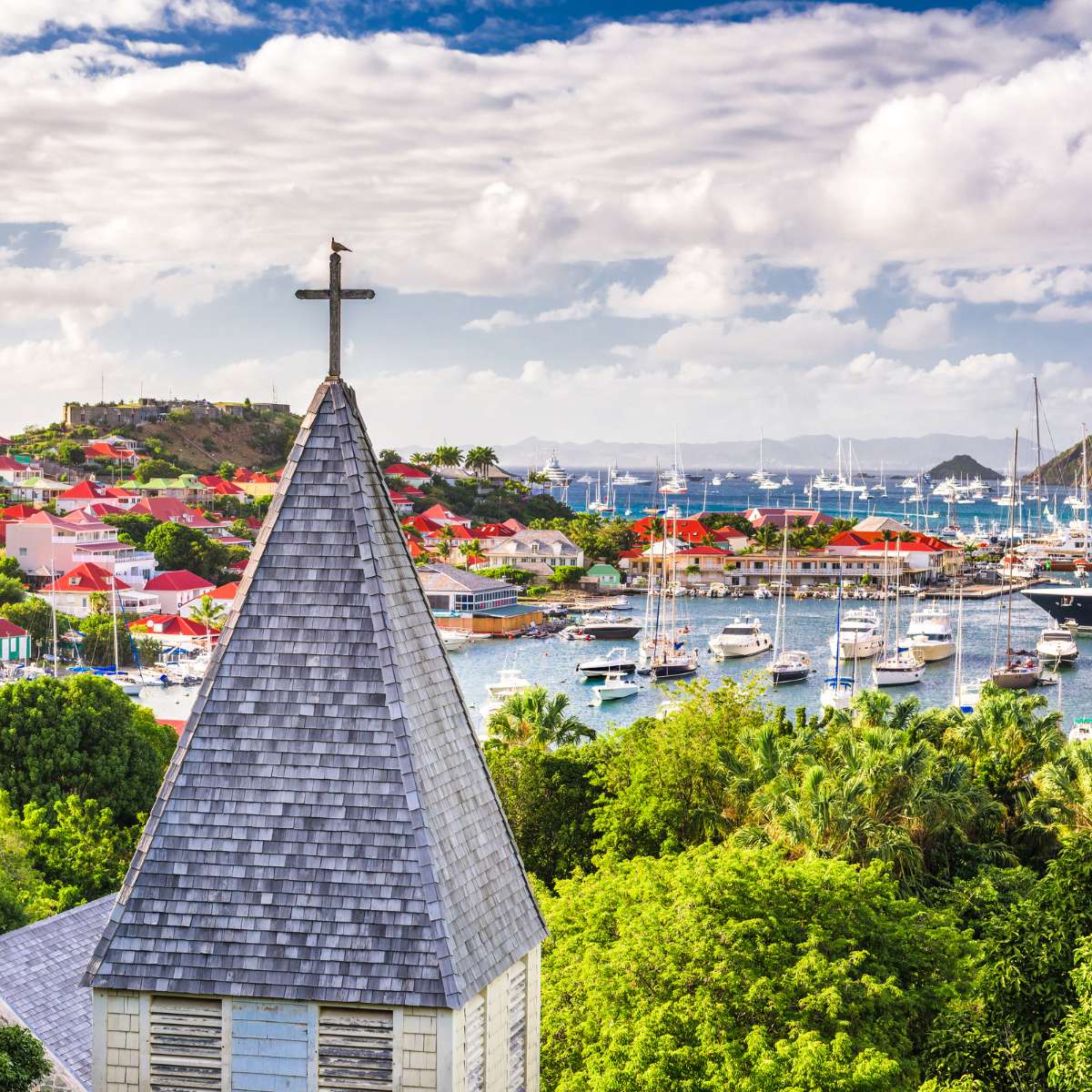 Safest Islands In The Caribbean In 2023